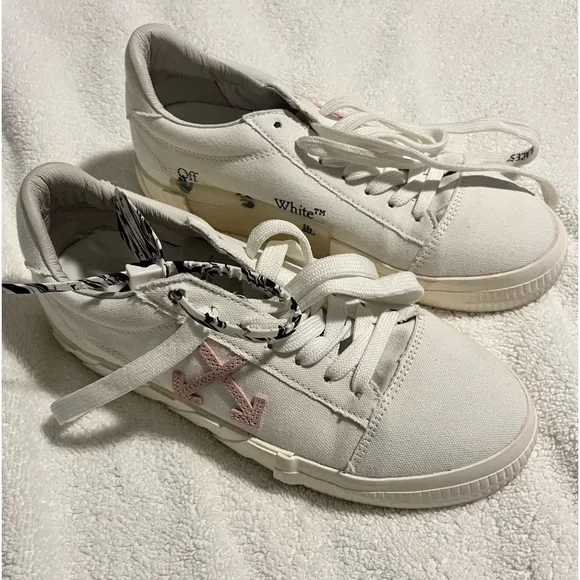 Off white sneakers - worn once! - Picture 1 of 3